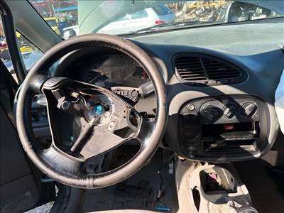 Ford Galaxy Mk1 Első Hamutartó *155737*