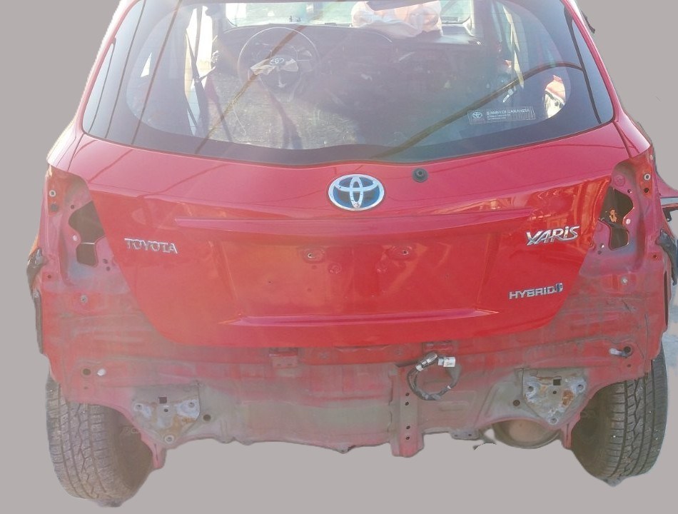 Eladó Toyota Yaris 1.5 VVT-I Hybrid (1497 cm³, 100 PS) Bontodik 3. kép