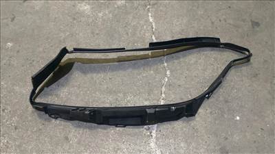 Mercedes W176 A osztály bal fényszóró tömítés  a1768260058