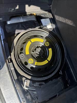 Volkswagen Touareg I V6 TDI Touareg gyari 5x130 pótkerék 