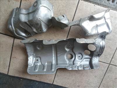 Ford Focus Mk3 turbó hővédő lemez