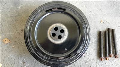 BMW 5-ös sorozat E39 Bmw e39 25d 30d főtengely ékszijtárcsa