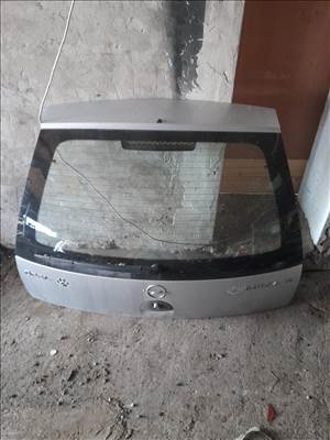 Opel corsa c csomagtér ajtó z147