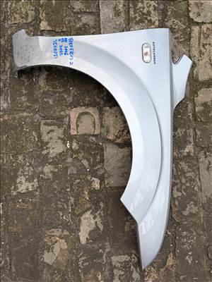 Ford Focus Mk2 Jobb első sárvédő 