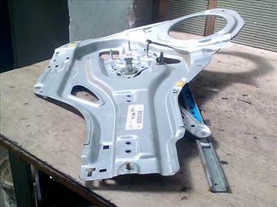 KIA SPORTAGE 2004.08-2010.10 Bal hátsó ablakemelő szerkezet elektromos
