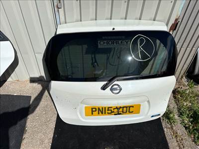  NISSAN NOTE Csomagtérajtó (Részeivel)