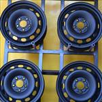 Ford Focus 2-Volvo(5786)KFZ8795 Porfestett 15" 5x108 lemezfelni 