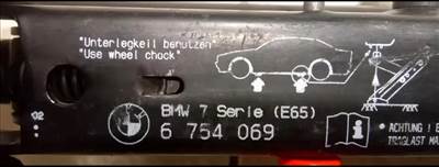 BMW 7-es sorozat E65/E66 Emelő 6754069