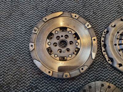 OPEL MOKKA Kuplung Szett Lendkerékkel 55599020 