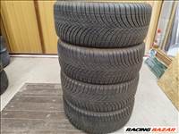 225/45/17 GoodYear négyévszakos gumi újszerű állapot 225 45 17