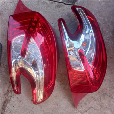 Peugeot 208 h. Lámpa eladó.