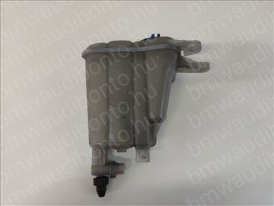 AUDI A4 Allroad B8 (8KH) 2.0 TDI quattro CAGA Kiegyenlítő tartály (8K0131403G)