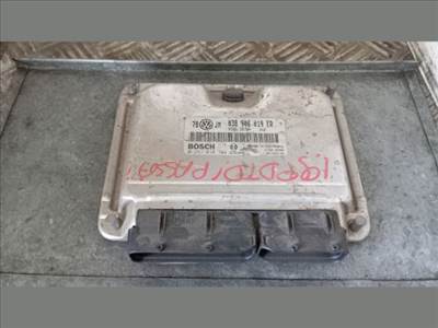 Volkswagen Passat B5 Motorvezérlő *153622* 038906019er bosch-0281010704