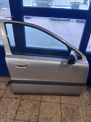Volvo V70 00-06 Jobb Első Ajtó