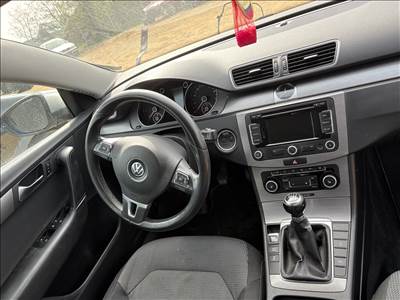 Volkswagen Passat B7 kormány 