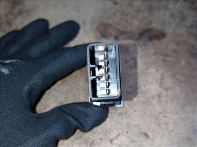 Kia Carens (FC) Hátsó Ablaktörlő Kapcsoló *122985*