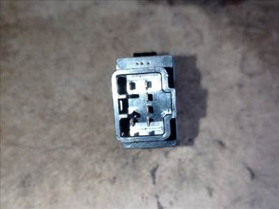 Kia Carens (FC) Menetstabilizátor Kapcsoló *123375* 23-121