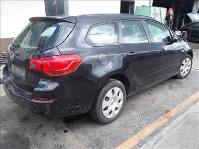 Opel Astra J Sports Tourer 1.4 Kilométer óra 