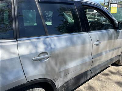 Volkswagen Tiguan I Jobb hátsó ajtó LA7W 