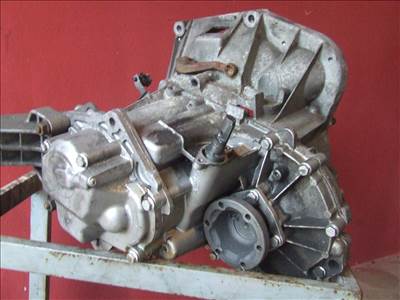 Alfa Romeo GT 2.0 JTS Alfa Gt 2.0 JTS selesped váltó f1