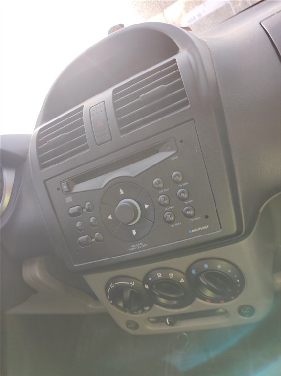 2004 SUZUKI IGNIS 1.3 benzin, manuális- balkormányos jármű bontása!  9. kép