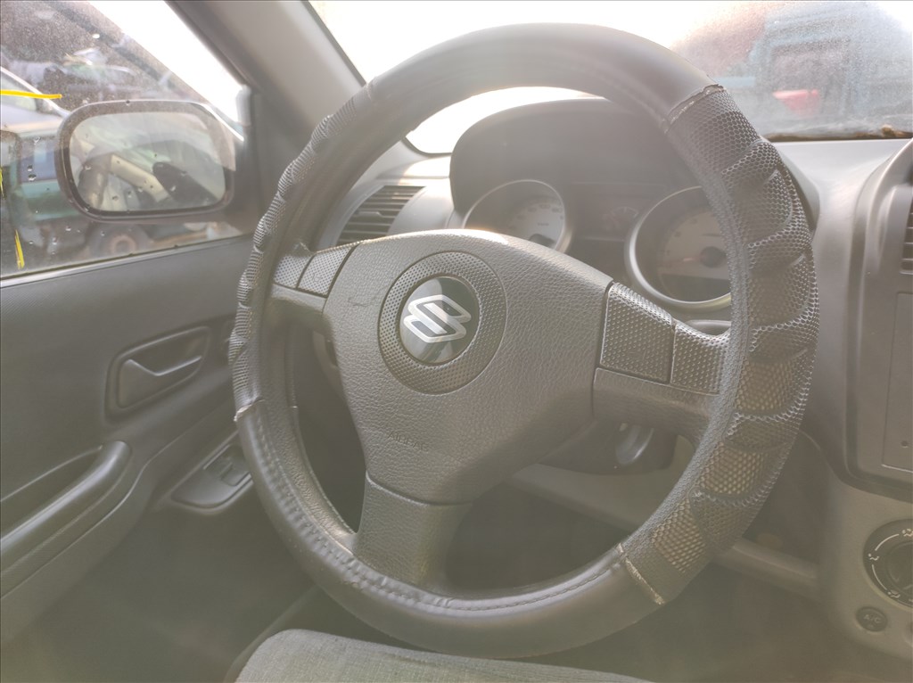 2004 SUZUKI IGNIS 1.3 benzin, manuális- balkormányos jármű bontása!  11. kép
