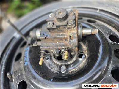 Alfa Romeo 166 2.4 JTD 16V Multijet Magasnyomású üzemanyag pumpa 