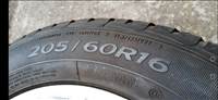  205 60/16-os újszerű Sava gumikkal.
5x112 felnin