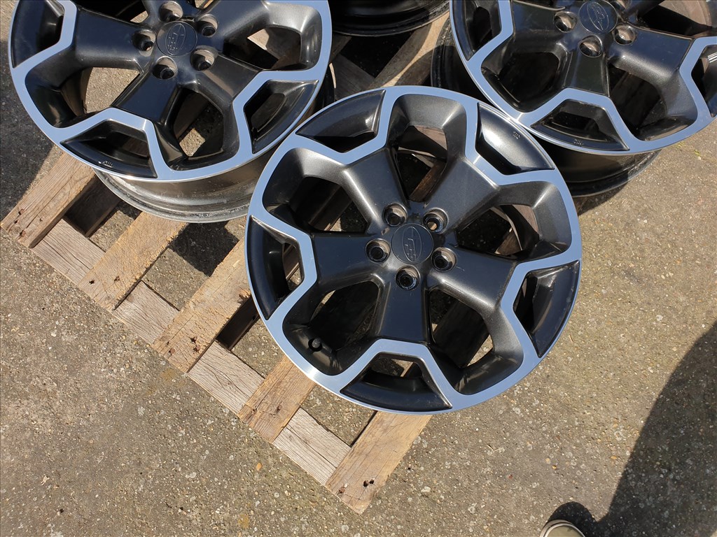 17" 5x100 Subaru 4. kép