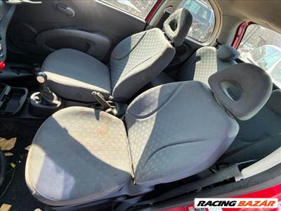 Nissan Micra III Bal első Fejtámla *157550*
