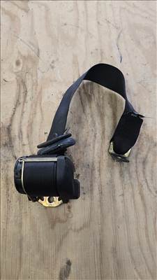 BMW 318 E36 jobb hátsó biztonsági öv 8226627