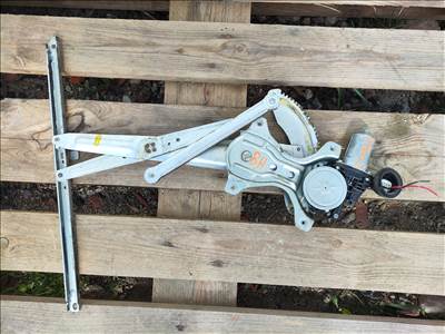 Daihatsu Terios (2nd gen) bal hátsó ablakemelő szerkezet motorral  85720b2030