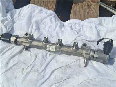 Audi A5 (B9 - 8W) B9 Közösnyomócső 04l130764d 04l089g