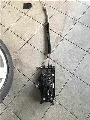 Skoda Octavia III 1.6CR (DSG) váltókulissza 5Q0713061