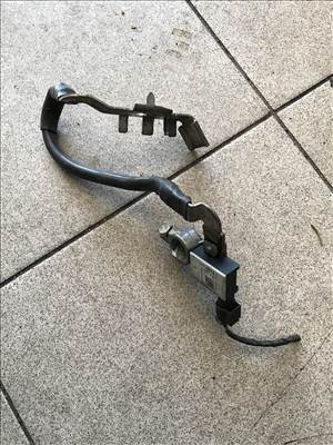 Skoda Octavia III 1.6 CR akkumulátor saru 5Q0915181E