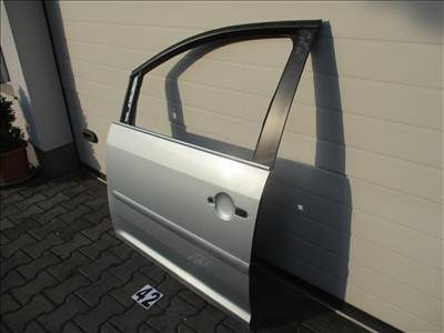 Volkswagen Touran Bal első ajtó LB5N 