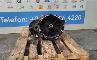 Volvo 2,0TDCI 8G9R-7002 PF bontott váltó 