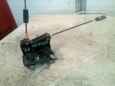 OPEL CORSA C 00-06 Bal első ajtó zárszerkezet mechanikus