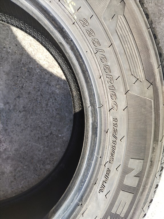  225 65 16 c nexen 225/65 R 16 C nyári gumi 2 db kisteher 8,5 mm 4. kép