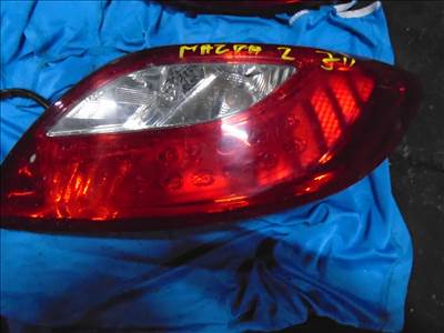 Mazda 2 (DY) hátsó lámpa bal-jobb