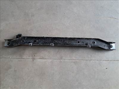 Nissan Juke I Alsó hűtőtartó 