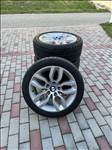  5x120 lyukosztású 17" újszerű (gyári felni) alufelni, rajta 225/45 újszerű Sailun nyári gumi gumi 