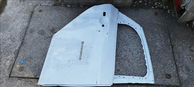Ford Focus Mk3 jobb hátsó ajtó fehér színben