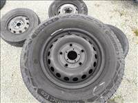  16" használt (gyári felni) lemezfelni, rajta 235/65 használt Continental nyári gumi gumi 