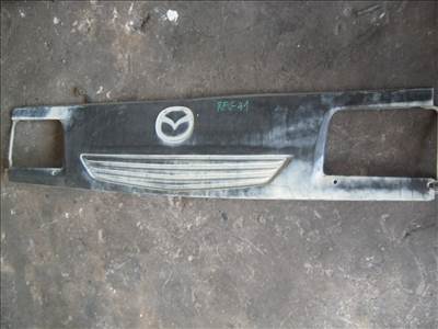 Mazda E 2200 díszrács 