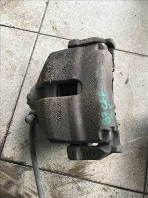 Volkswagen Passat B7 2.0CR CFFB jobb első féknyereg (komplett)