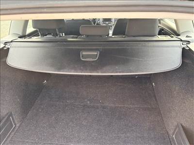 Volkswagen Passat B7 csomagtér roló 