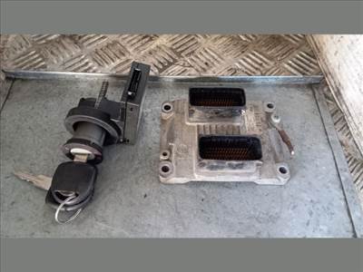 Opel Corsa C Motorvezérlő *154442* 24443796 z12xe