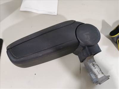 Audi A4 (B6/B7) AUDI A4 (8E2, B6) Könyöklő 4102 8e0864207d