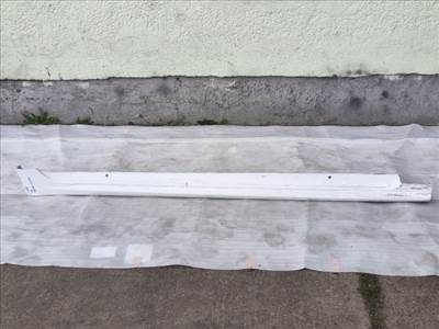 Toyota Corolla (E210) Küszöb Burkolat 7585002230